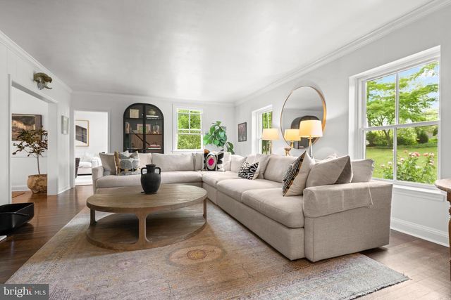 141 SPROUL RD, Villanova, PA 19085