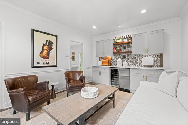 141 SPROUL RD, Villanova, PA 19085