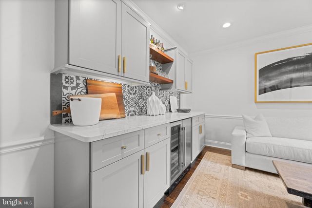 141 SPROUL RD, Villanova, PA 19085