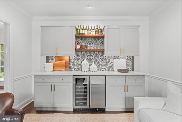141 SPROUL RD, Villanova, PA 19085
