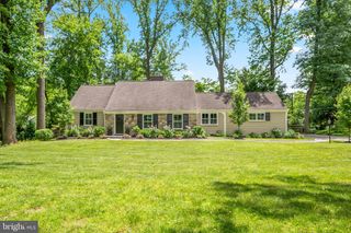 141 SPROUL RD, Villanova, PA 19085