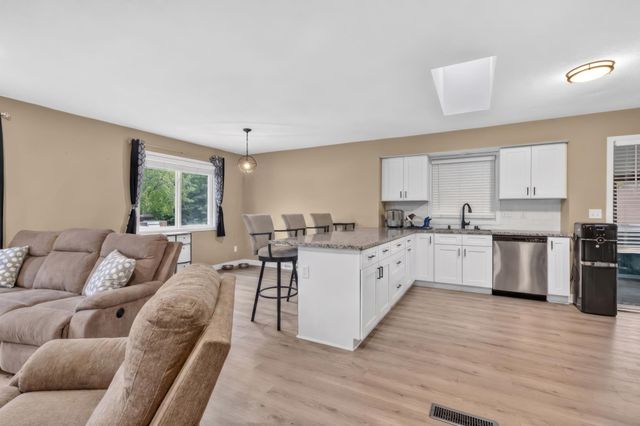 7810 Idaho Lane N, Brooklyn Park, MN 55445