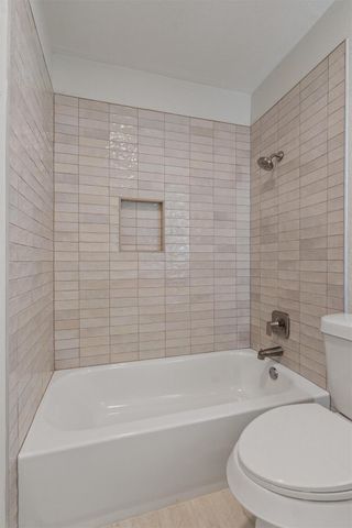 710 Ruby Isle DR, Leander, TX 78641