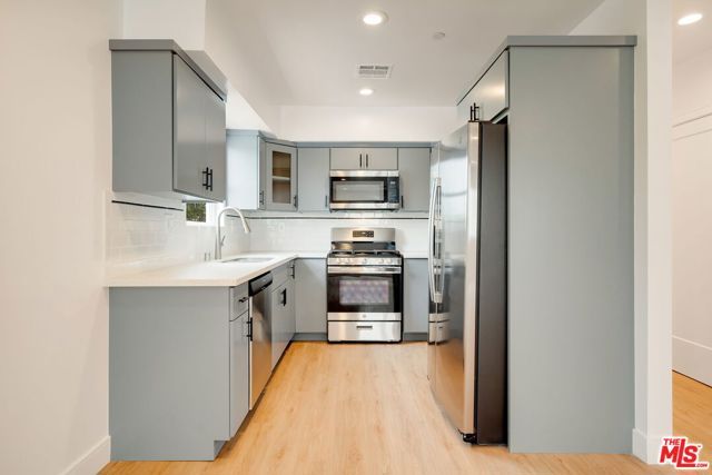 4866 W Pickford Street, Los Angeles, CA 90019