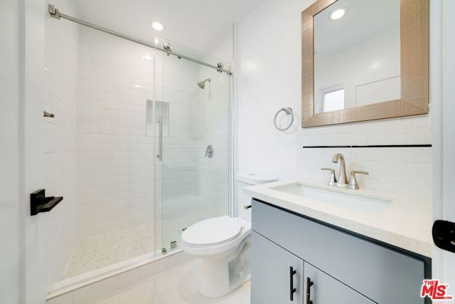 4866 W Pickford Street, Los Angeles, CA 90019