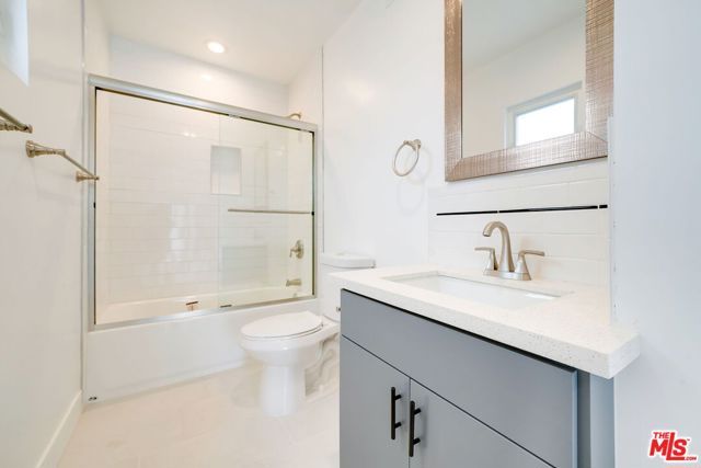 4866 W Pickford Street, Los Angeles, CA 90019