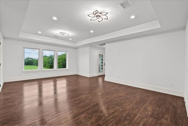 3237 Harkey Rd, Pearland, TX 77584