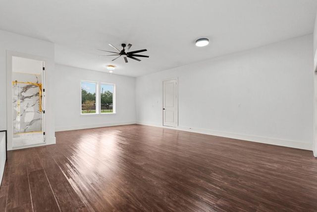 3237 Harkey Rd, Pearland, TX 77584