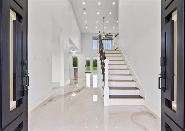3237 Harkey Rd, Pearland, TX 77584