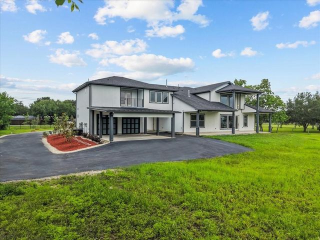 3237 Harkey Rd, Pearland, TX 77584