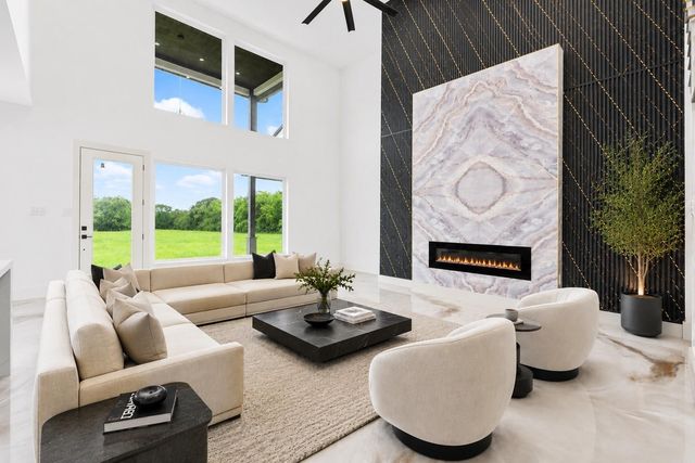 3237 Harkey Rd, Pearland, TX 77584