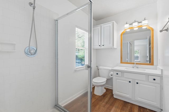 26 E Sterling Pond Circle, The Woodlands, TX 77382