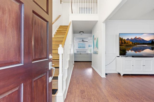 26 E Sterling Pond Circle, The Woodlands, TX 77382