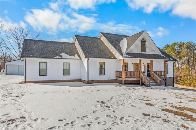 1165 Flinty Knoll Road, Pinnacle, NC 27043