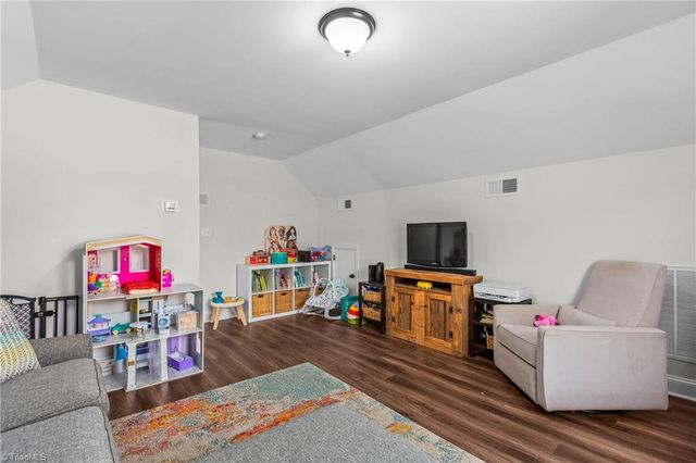 1165 Flinty Knoll Road, Pinnacle, NC 27043