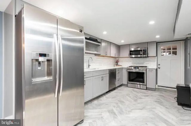 5817-1/2 BELAIR RD, Baltimore, MD 21206