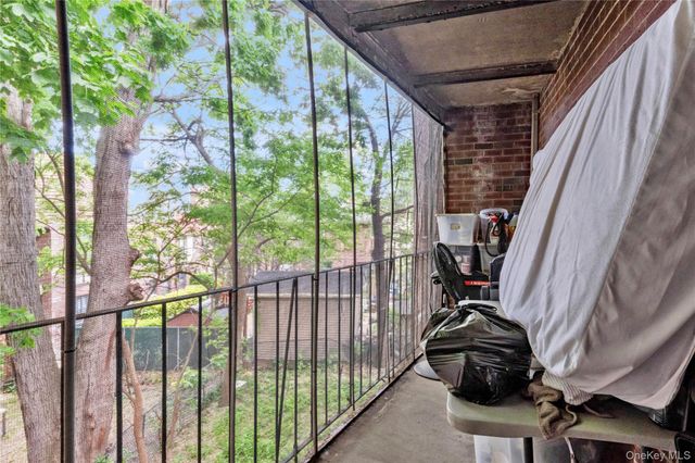 36-11 Utopia Parkway, Flushing, NY 11358