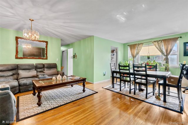 36-11 Utopia Parkway, Flushing, NY 11358