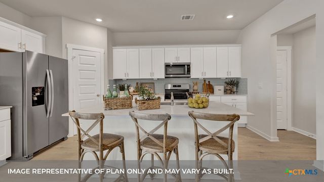 494 BARRON ESTATE Drive, Lockhart, TX 78644