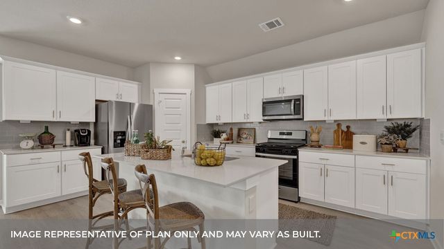 494 BARRON ESTATE Drive, Lockhart, TX 78644