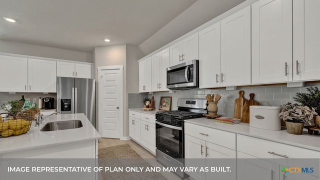 494 BARRON ESTATE Drive, Lockhart, TX 78644