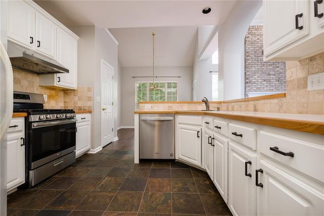 4264 Milford Place, Hoschton, GA 30548