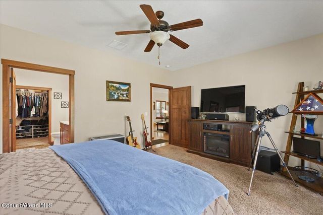 200 DANCING LIGHTS LANE, Athol, ID 83801