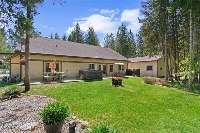 200 DANCING LIGHTS LANE, Athol, ID 83801