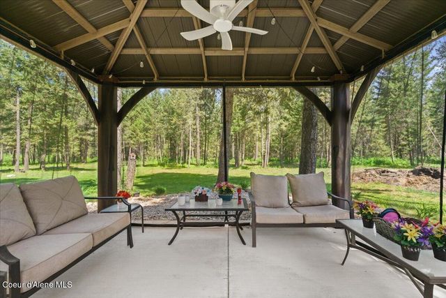 200 DANCING LIGHTS LANE, Athol, ID 83801
