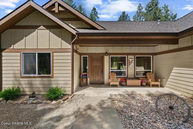 200 DANCING LIGHTS LANE, Athol, ID 83801