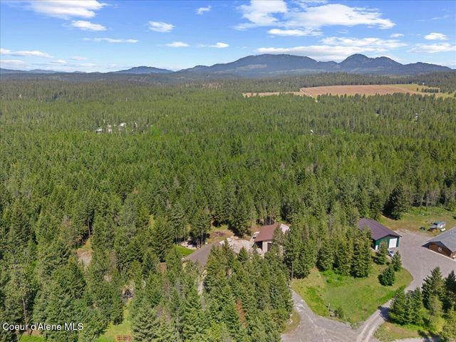 200 DANCING LIGHTS LANE, Athol, ID 83801