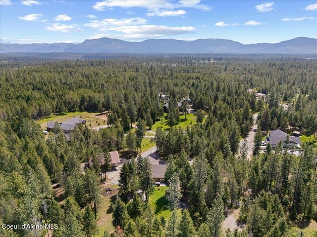 200 DANCING LIGHTS LANE, Athol, ID 83801