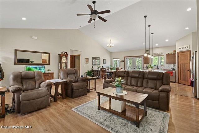 200 DANCING LIGHTS LANE, Athol, ID 83801