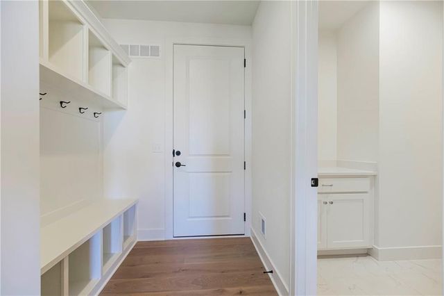15837 Buena Vista Street, Overland Park, KS 66224