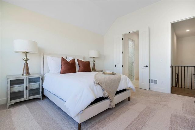 15837 Buena Vista Street, Overland Park, KS 66224