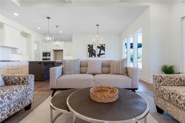 15837 Buena Vista Street, Overland Park, KS 66224