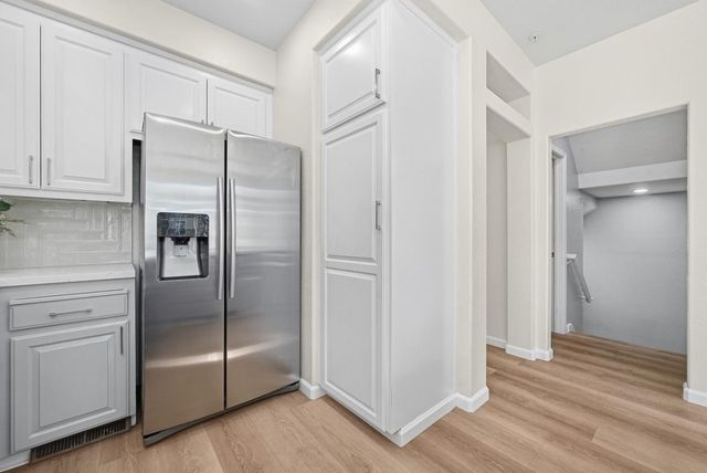 525 Porpoise Bay Terrace A, Sunnyvale, CA 94089