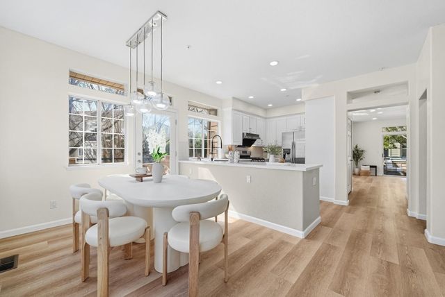 525 Porpoise Bay Terrace A, Sunnyvale, CA 94089