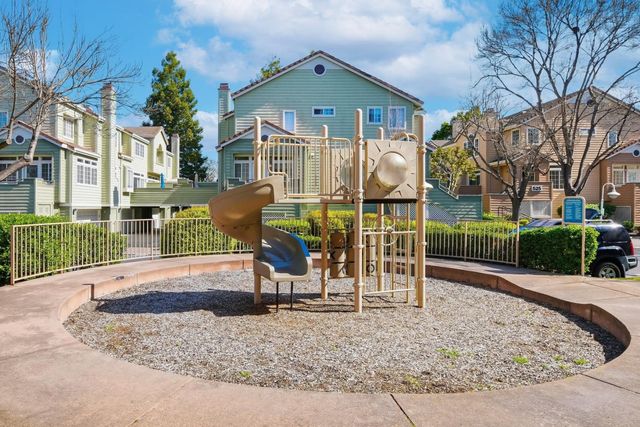525 Porpoise Bay Terrace A, Sunnyvale, CA 94089