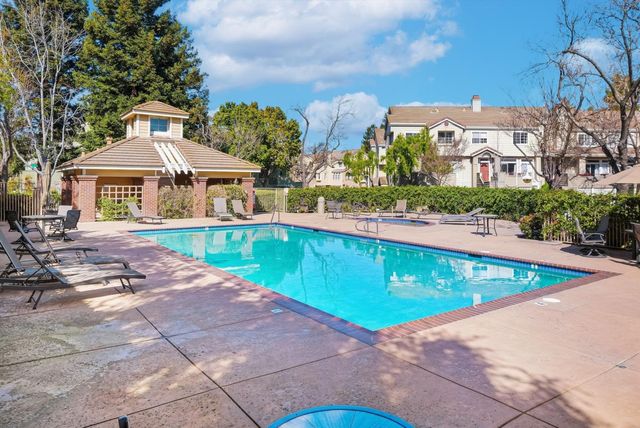 525 Porpoise Bay Terrace A, Sunnyvale, CA 94089