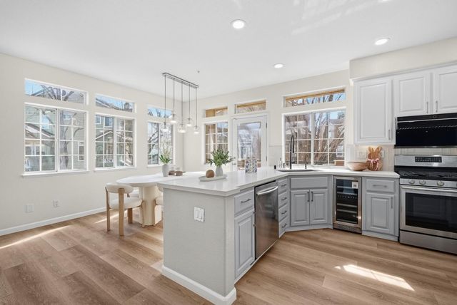 525 Porpoise Bay Terrace A, Sunnyvale, CA 94089