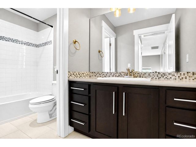 2832 Grand Lake Dr, Lafayette, CO 80026