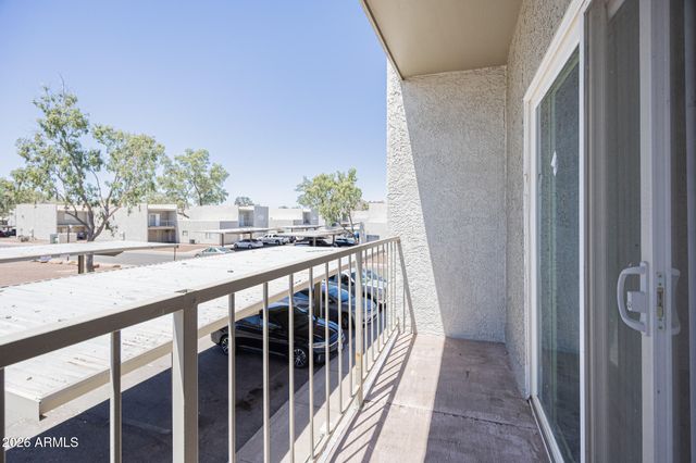 2826 E MONTE CRISTO Avenue 203, Phoenix, AZ 85032