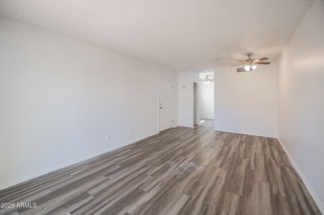 2826 E MONTE CRISTO Avenue 203, Phoenix, AZ 85032