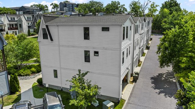 530 Edwin St Unit 20, Nashville, TN 37207
