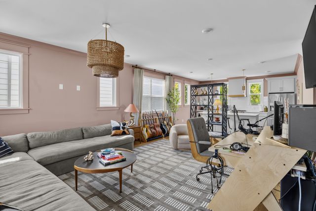 530 Edwin St Unit 20, Nashville, TN 37207