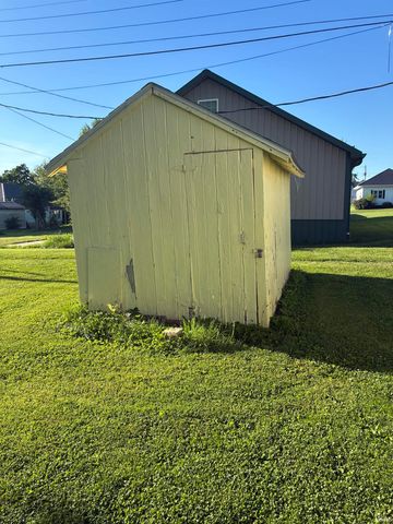 809 N Mason Street, Bicknell, IN 47512