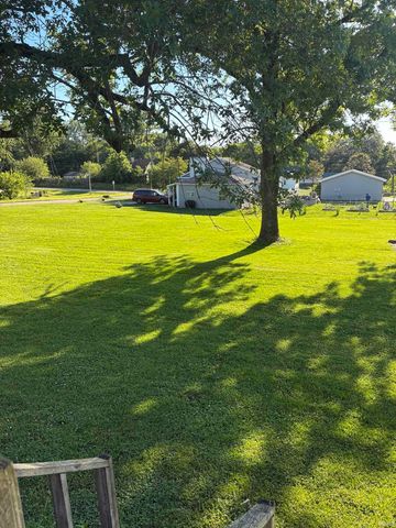 809 N Mason Street, Bicknell, IN 47512