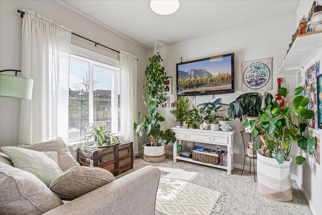 248 Christopher Way, Talent, OR 97540