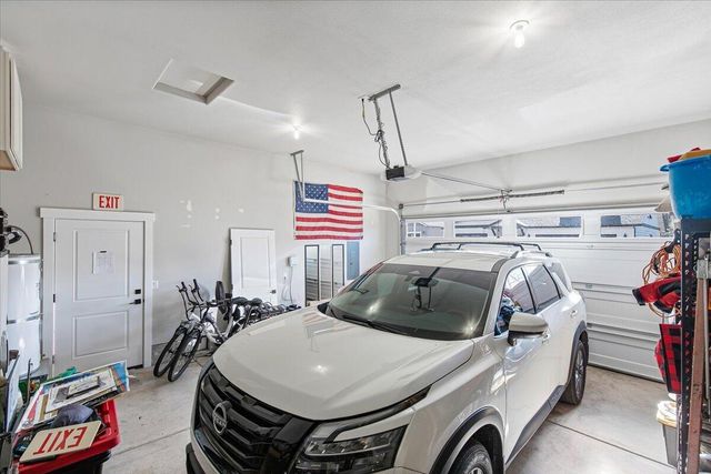 248 Christopher Way, Talent, OR 97540